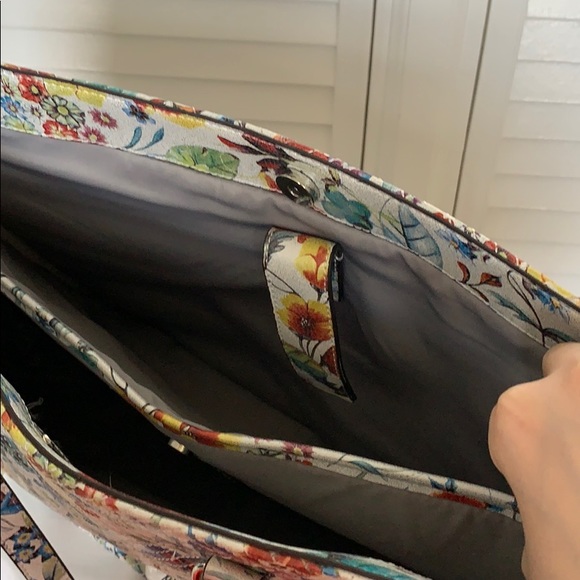 INC Quinn Quilted Floral padded laptop Large Tote - Picture 5 of 6